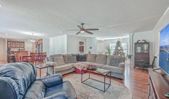 208 Catfish Landing Cir, Bonneau, SC 29431