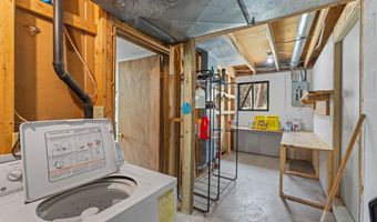 673 KILLMON Rd, Basye, VA 22810