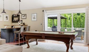 4 Hunters Rd, Bedford, NH 03110