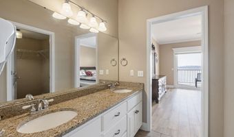 5590 Bay Village Dr 303, Athens, AL 35611