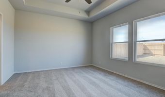 172 Peeps Ct, Adkins, TX 78101