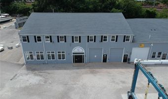 3 Division St 2B, East Greenwich, RI 02818