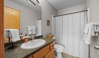 7502 Large Ave NE, Albertville, MN 55301