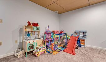358 Lenape Trl, Allentown, PA 18104