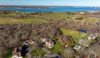 15 Hammersmith Rd 31A, Newport, RI 02840