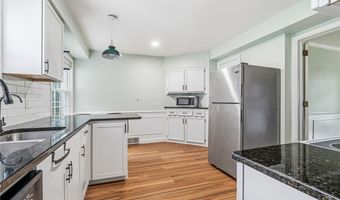 102 Winston Rd, Akron, OH 44313