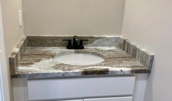 49 Woodbrey Ln, Standish, ME 04084