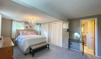 284 Kenilworth Dr, Akron, OH 44313