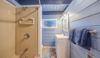 26 Hummingbird Ln, Bar Harbor, ME 04609