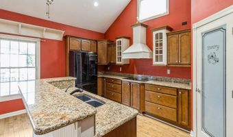 221 19th St SW, Altoona, IA 50009
