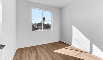 7636 Acama St, San Diego, CA 92126