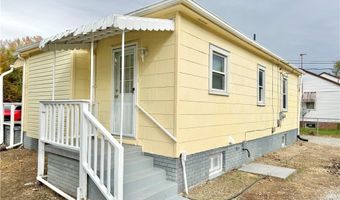 569 Broadway St, Austin, IN 47102