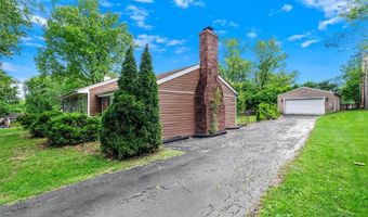 425 Bush Dr, Ballwin, MO 63021