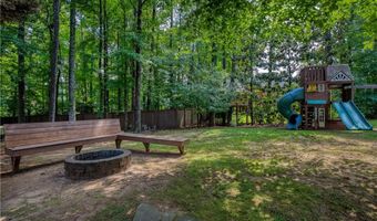 10425 Cranchester Way, Alpharetta, GA 30022