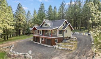 1286 Shore Dr, Cascade, ID 83611