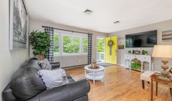 5 Emerald Dr, Alloway, NJ 07422