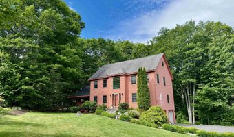 40 Lakewood Dr, Alton, NH 03810