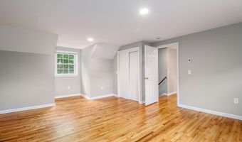 17 Alan Ave, Danbury, CT 06811