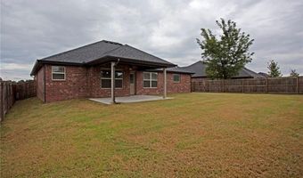1906 Cypress St, Bentonville, AR 72713