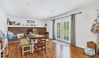 243 Plainview Dr, Avon, IN 46123