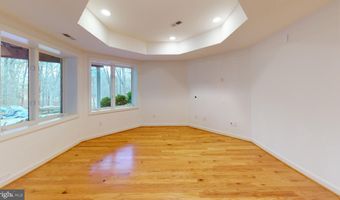 9629 EAGLE RIDGE Dr, Bethesda, MD 20817
