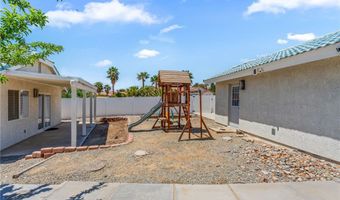 16501 Menahka Rd, Apple Valley, CA 92307