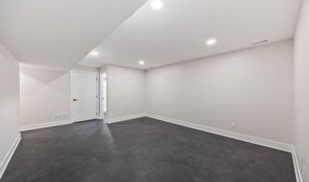 1519 NE Williamsburg Dr, Ankeny, IA 50021