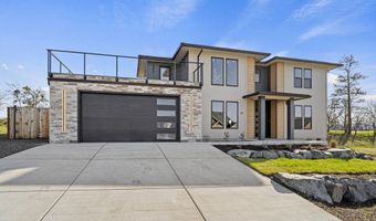 52 Woodlands Dr, Eagle Point, OR 97524