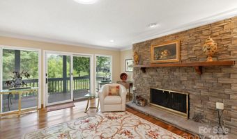 700 Crowfields Ln, Asheville, NC 28803