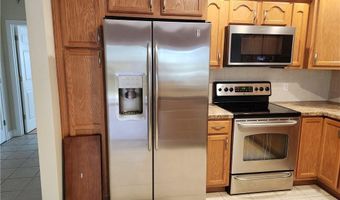 200 Roger Williams Ave 207, East Providence, RI 02916