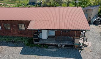 6702 Pine St, Bonners Ferry, ID 83805