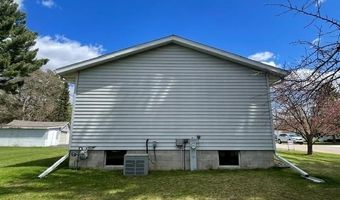 912 DUCHAC St, Antigo, WI 54409
