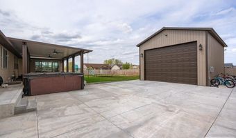 890 Dell Rd, Chubbuck, ID 83202