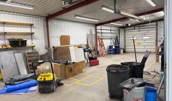 316 1st St, Aurora, NE 68818