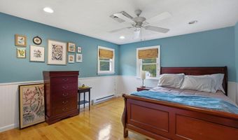 11 Wendover Way, Bedford, NH 03110