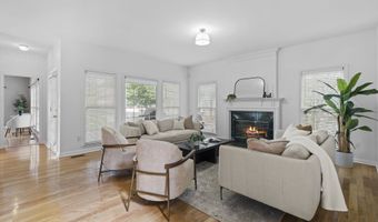 233 Ivy Glen Cir, Avondale Estates, GA 30002