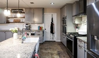 1217 Rose Dr, Alice, TX 78332