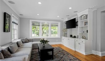 636 Lebrun Rd, Amherst, NY 14226
