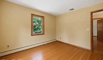 30 Maple Row, Bethel, CT 06801