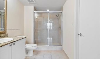 19501 W Country Club Dr 912, Aventura, FL 33180