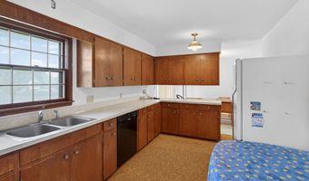 1814 Duff Ave, Ames, IA 50010
