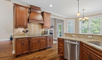 4217 Cripple Bush Ct, Apison, TN 37302