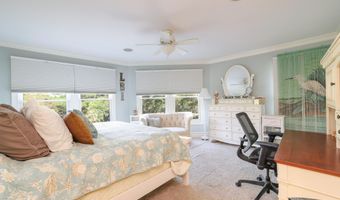420 Nelson Ave, Beach Haven, NJ 08008