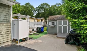 50 Clipper Way, Bristol, RI 02809