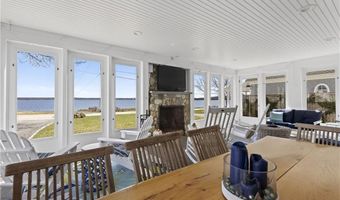 110 Sea View Ave, North Kingstown, RI 02852