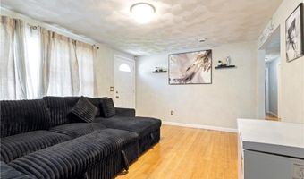65 Perkins Ave, Cranston, RI 02910