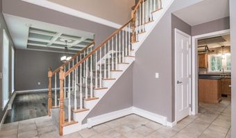 27 South St, Blandford, MA 01008
