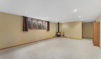 1502 Armstrong Cir NW, Alexandria, MN 56308