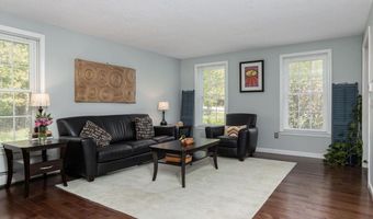 5 Heidi Ln, Bow, NH 03304
