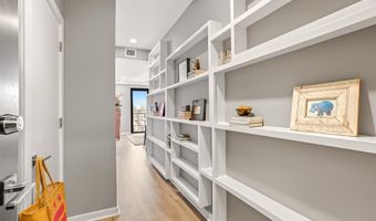911 2ND St NE 501, Washington, DC 20002